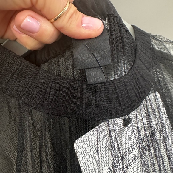 (🆕) Vera Wang Sheer Tiered Top 🖤 - Picture 6 of 7